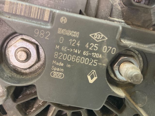 bontott RENAULT MEGANE III Generátor