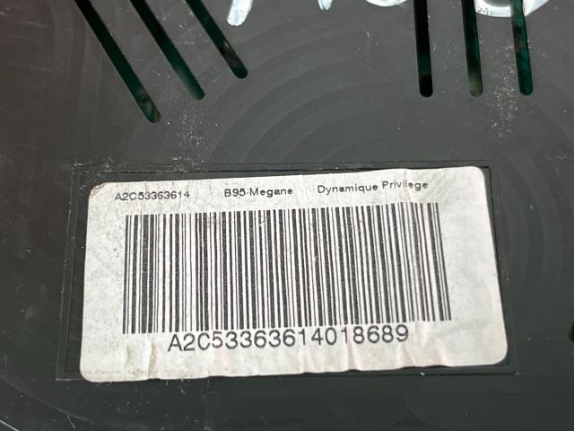 bontott RENAULT MEGANE III Kilométeróra