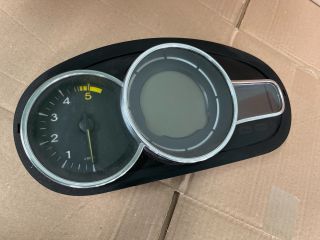 bontott RENAULT MEGANE III Kilométeróra