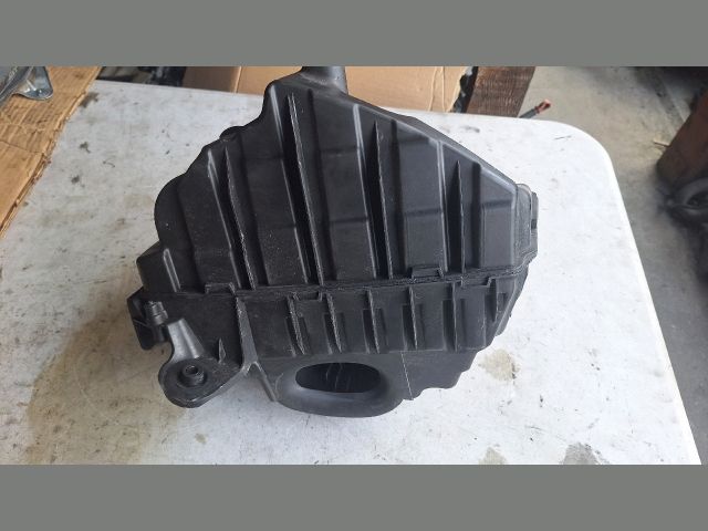 bontott RENAULT MEGANE III Légszűrő Ház