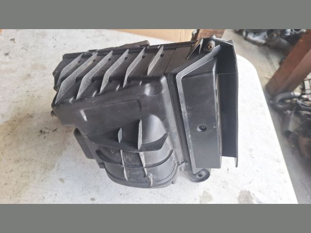 bontott RENAULT MEGANE III Légszűrő Ház