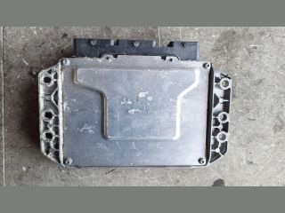 bontott RENAULT MEGANE III Motorvezérlő