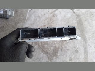 bontott RENAULT MEGANE III Motorvezérlő
