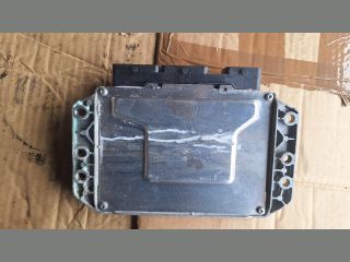 bontott RENAULT MEGANE III Motorvezérlő