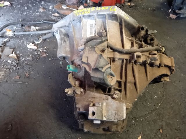 bontott RENAULT MEGANE III Váltó (Mechanikus)