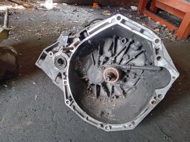 bontott RENAULT MEGANE III Váltó (Mechanikus)