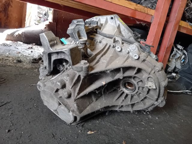 bontott RENAULT MEGANE III Váltó (Mechanikus)