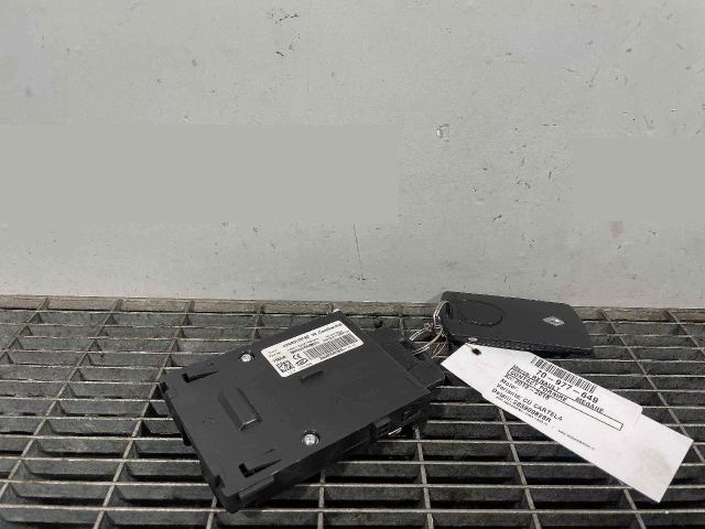 bontott RENAULT MEGANE III Gyújtáskapcsoló