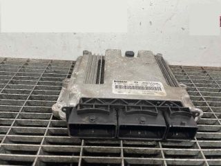 bontott RENAULT MEGANE III Motorvezérlő