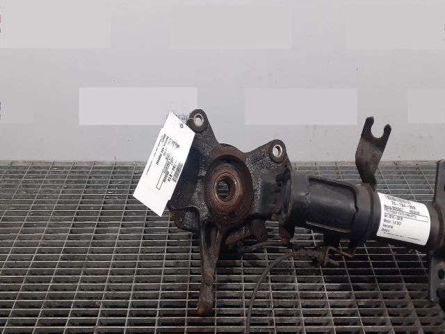 bontott RENAULT MEGANE III Jobb első Csonkállvány