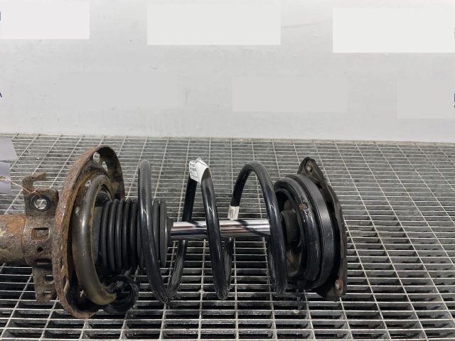 bontott RENAULT MEGANE III Első Rugó