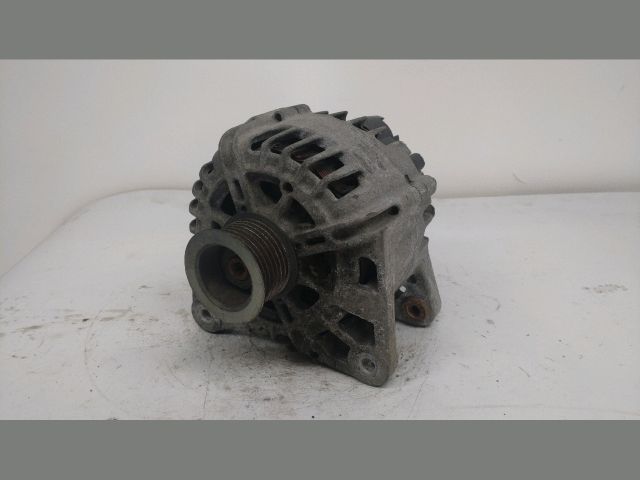 bontott RENAULT MEGANE III Generátor