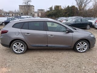 bontott RENAULT MEGANE III Adagoló