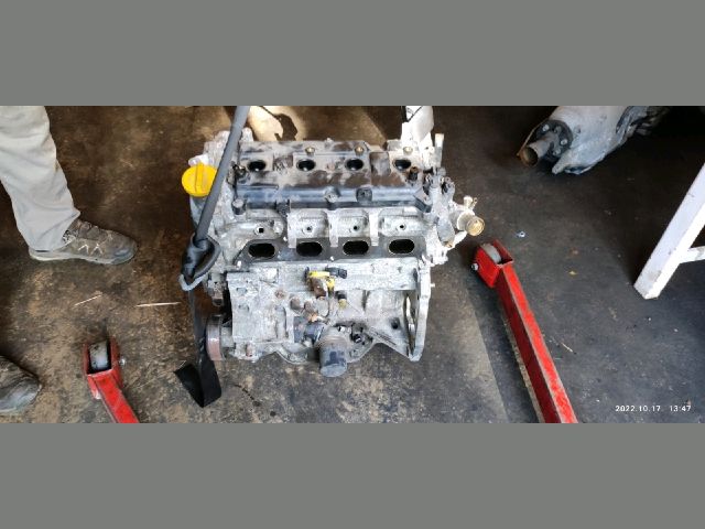 bontott RENAULT MEGANE III Motor (Fűzött blokk hengerfejjel)