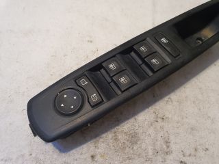 bontott RENAULT MEGANE III Ablakemelő és Tükör Kapcsoló