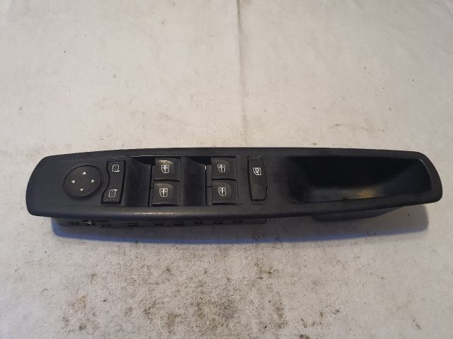 bontott RENAULT MEGANE III Ablakemelő és Tükör Kapcsoló