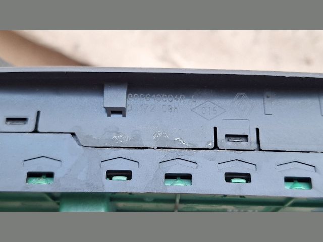 bontott RENAULT MEGANE III Ablakemelő Kapcsoló Négyes / Kettes