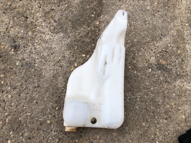 bontott RENAULT MEGANE III Ablakmosó Tartály