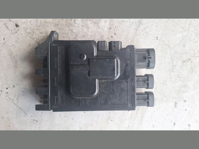 bontott RENAULT MEGANE III Akkumulátor Komfort Elektronika