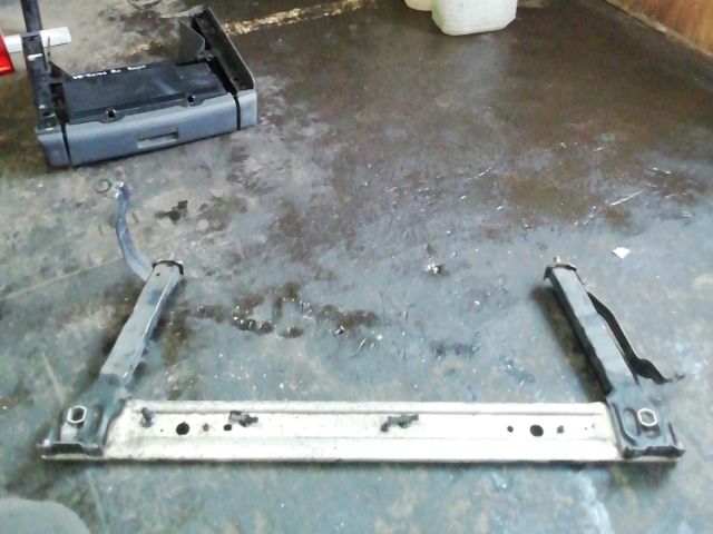 bontott RENAULT MEGANE III Alsó Kereszttartó