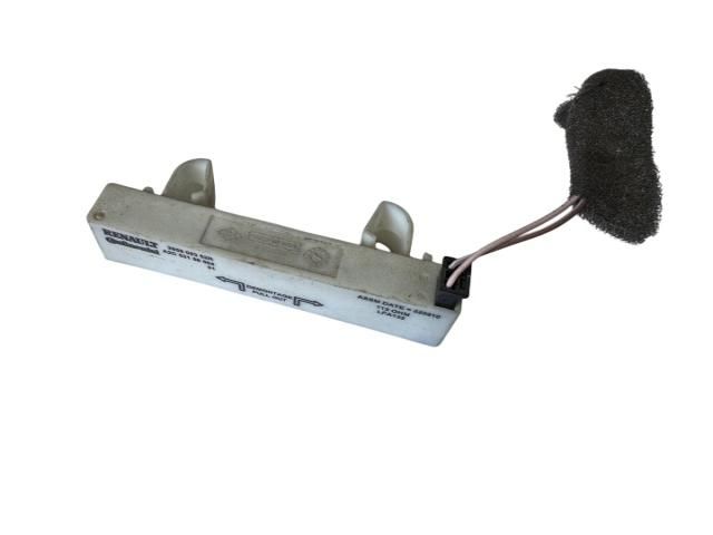 bontott RENAULT MEGANE III Antenna Erősítő