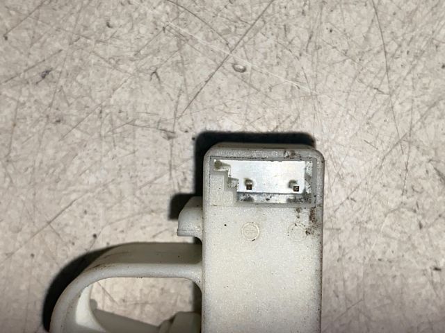 bontott RENAULT MEGANE III Antenna Erősítő