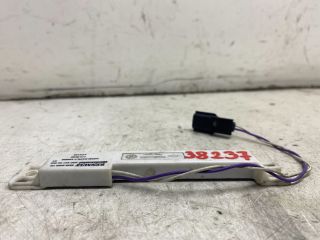 bontott RENAULT MEGANE III Antenna Erősítő