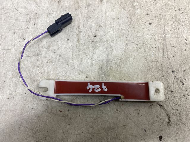 bontott RENAULT MEGANE III Antenna Erősítő