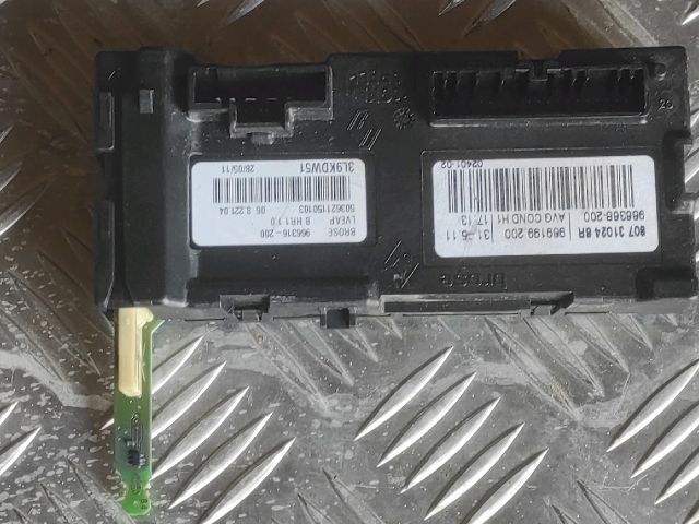 bontott RENAULT MEGANE III Bal első Ablakemelő Elektronika