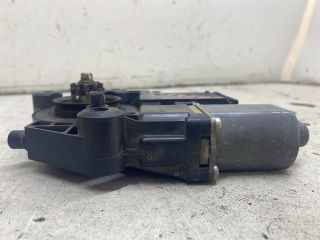 bontott RENAULT MEGANE III Bal első Ablakemelő Motor