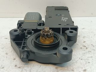 bontott RENAULT MEGANE III Bal első Ablakemelő Motor