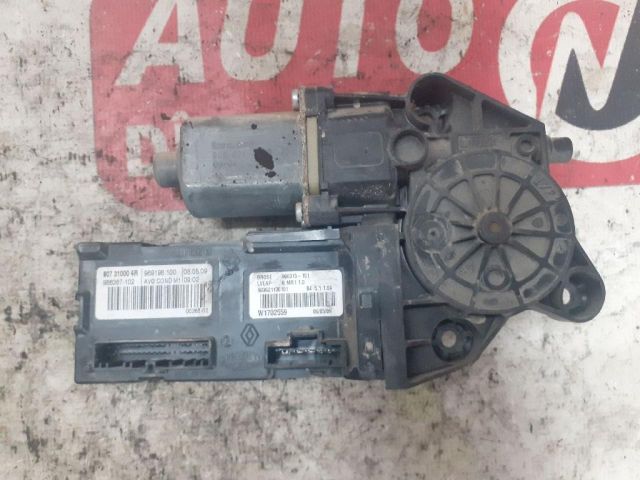 bontott RENAULT MEGANE III Bal első Ablakemelő Motor