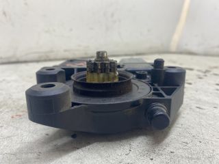 bontott RENAULT MEGANE III Bal első Ablakemelő Motor