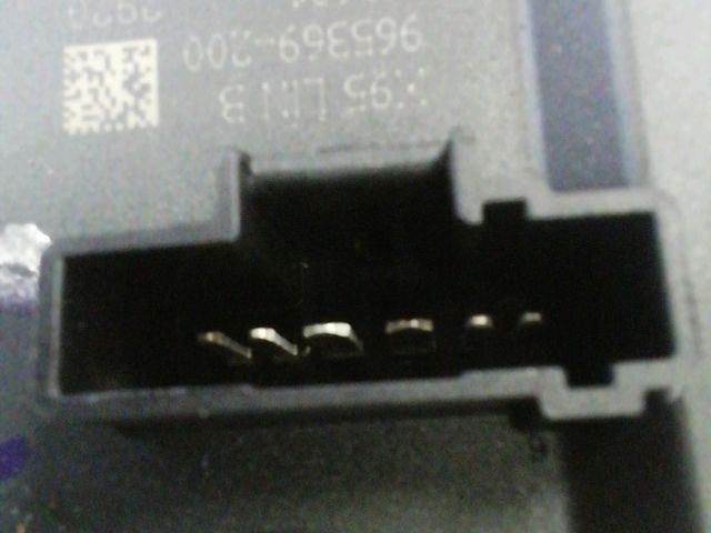 bontott RENAULT MEGANE III Bal első Ablakemelő Motor