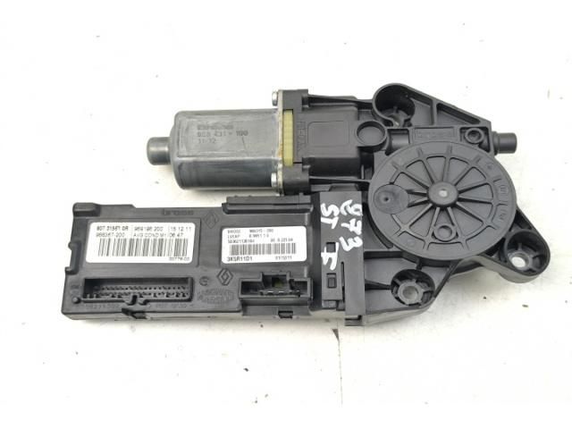 bontott RENAULT MEGANE III Bal első Ablakemelő Motor