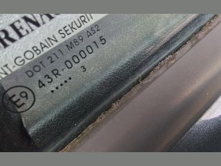 bontott RENAULT MEGANE III Bal első Ajtó (Részeivel)