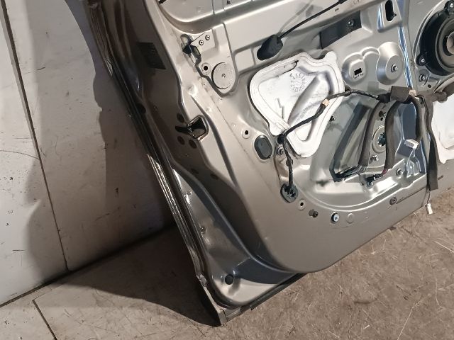 bontott RENAULT MEGANE III Bal első Ajtó (Részeivel)