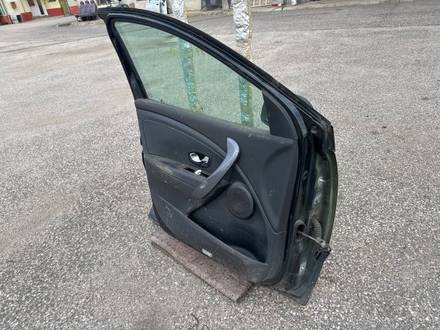 bontott RENAULT MEGANE III Bal első Ajtó (Részeivel)