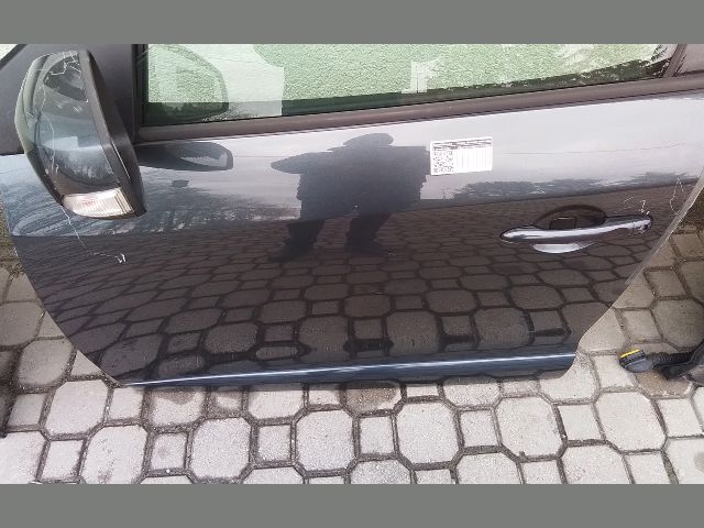 bontott RENAULT MEGANE III Bal első Ajtó (Részeivel)