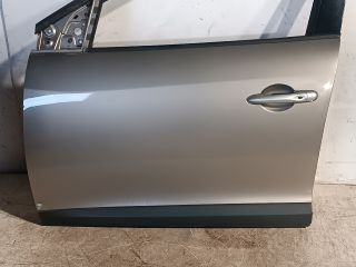 bontott RENAULT MEGANE III Bal első Ajtó (Részeivel)