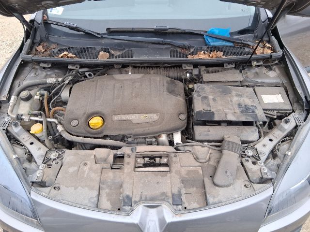 bontott RENAULT MEGANE III Bal első Ajtó (Üres lemez)