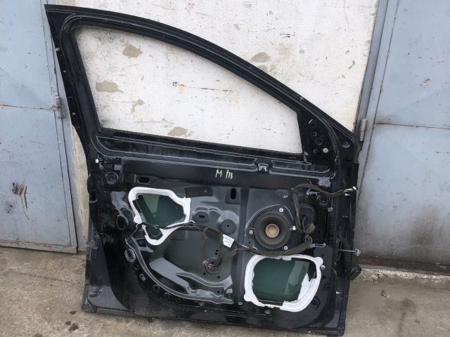 bontott RENAULT MEGANE III Bal első Ajtó (Üres lemez)