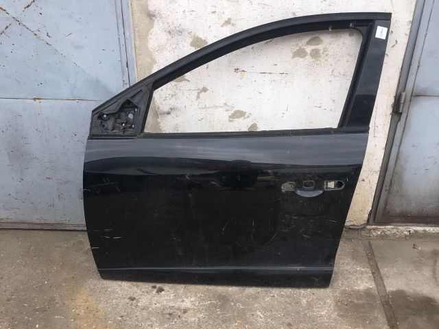 bontott RENAULT MEGANE III Bal első Ajtó (Üres lemez)