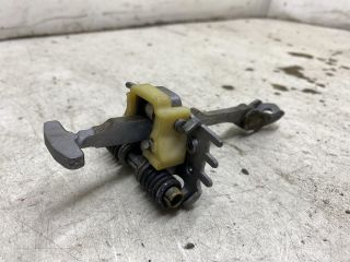 bontott RENAULT MEGANE III Bal első Ajtóhatároló