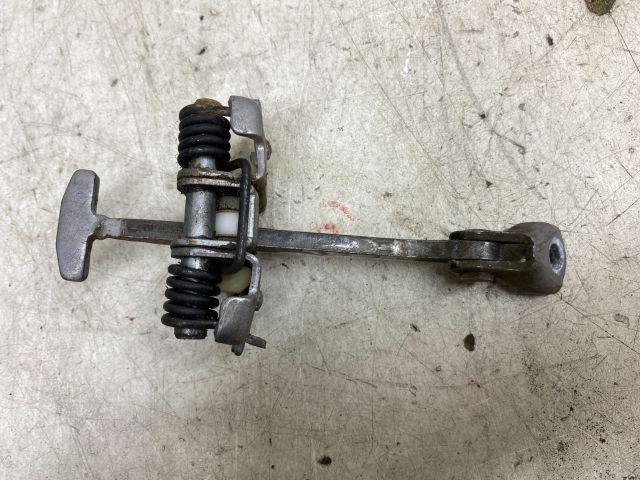 bontott RENAULT MEGANE III Bal első Ajtóhatároló