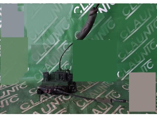 bontott RENAULT MEGANE III Bal első Ajtózár