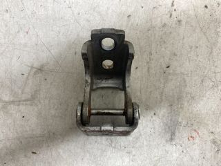 bontott RENAULT MEGANE III Bal első Alsó Zsanér