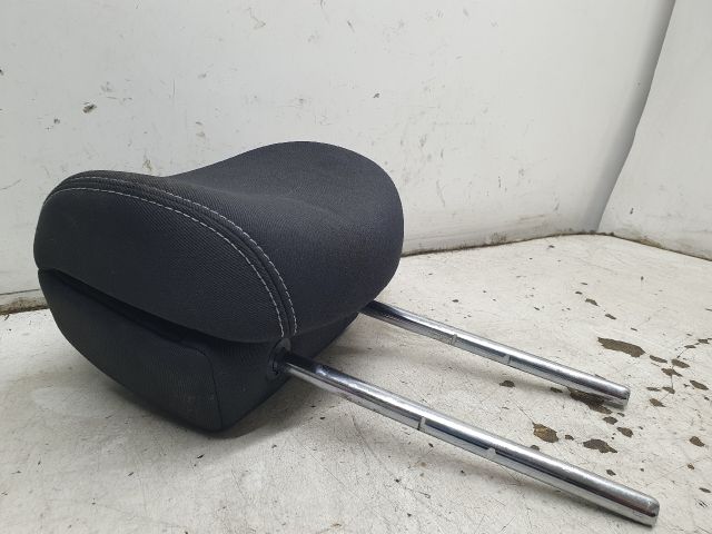 bontott RENAULT MEGANE III Bal első Fejtámla