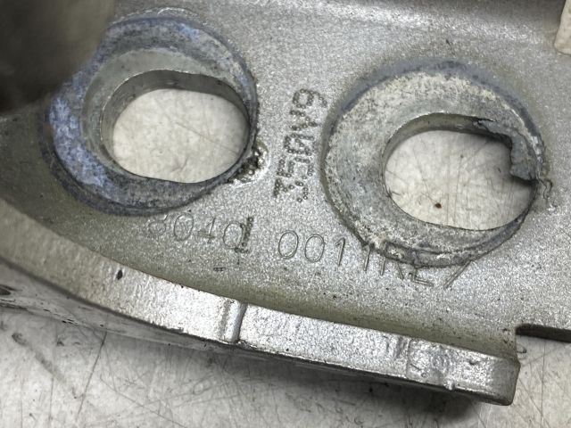 bontott RENAULT MEGANE III Bal első Felső Zsanér