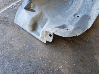 bontott RENAULT MEGANE III Bal első Hátsó Dobbetét (Kerékjárati, Műanyag)